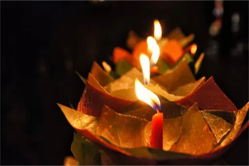 На КОГО мислиш ДЕНЕС?